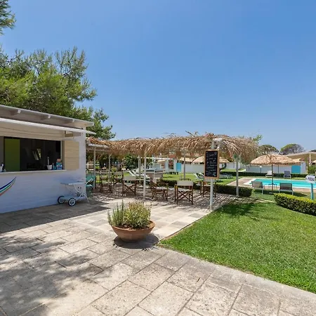 Case Vacanza Gli Oleandri Holiday home *
